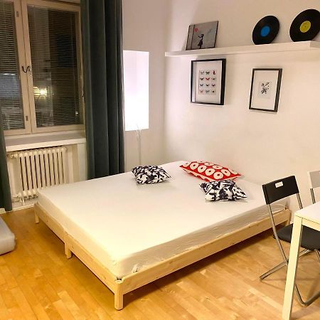 Appartamento Cozy Gem In The Heart Of Design District Helsinki Esterno foto